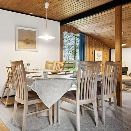 Suri - 200m To The Fjord By Interhome Thyholm